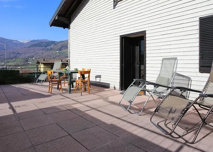 Panoramic Dream House