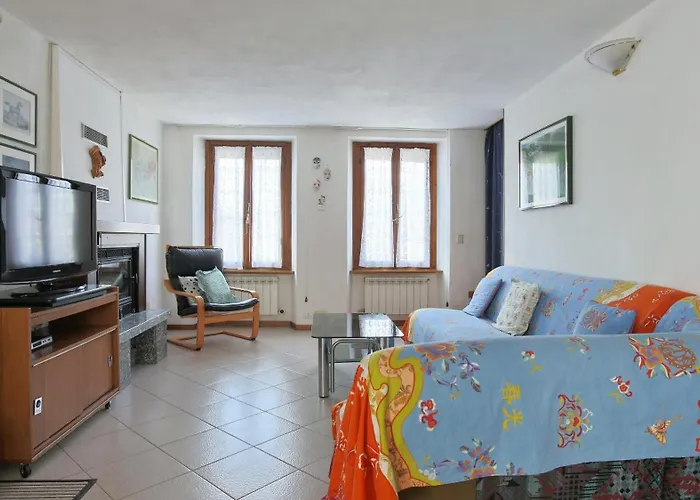 Panoramic Dream House