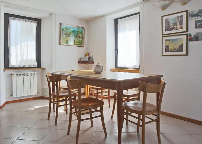 Panoramic Dream House