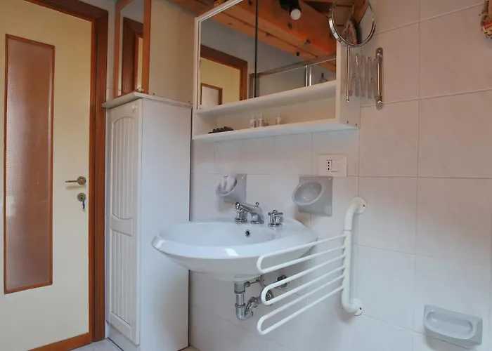 Panoramic Dream House *